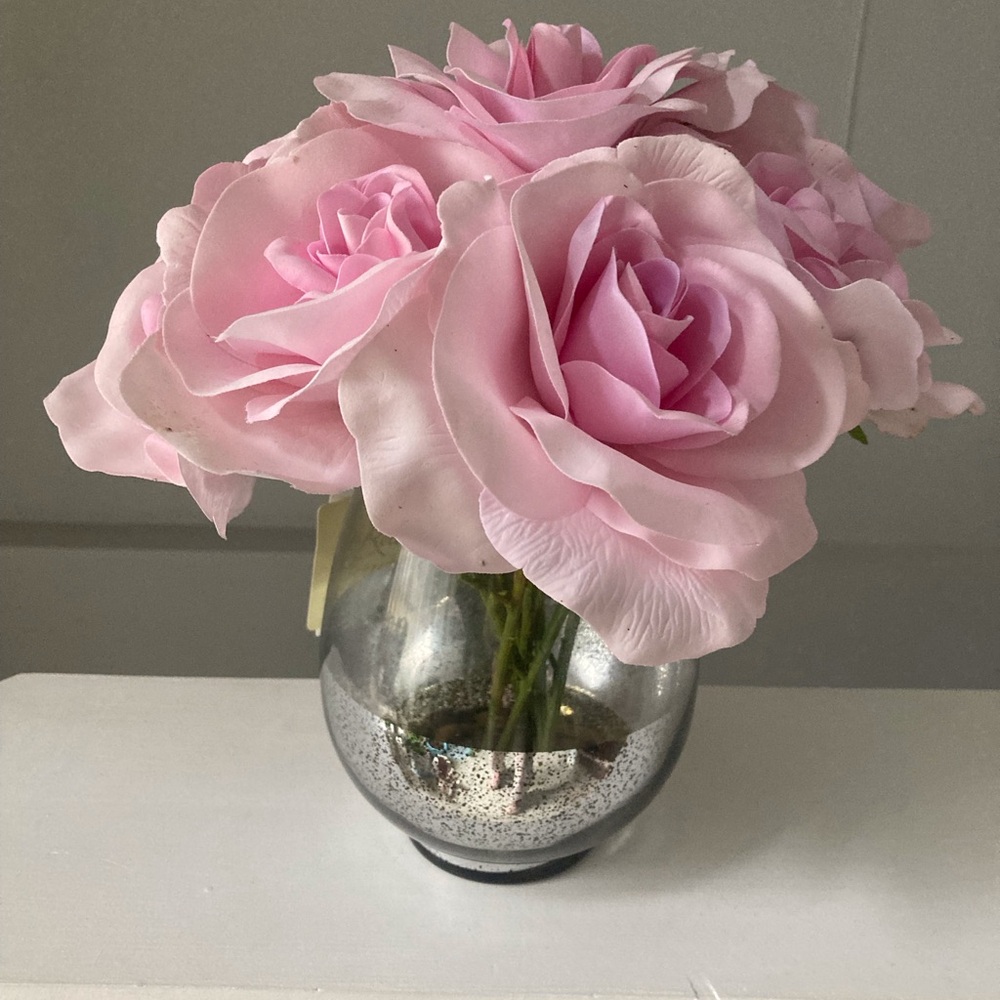Pink Rose Bouquet in Silver Glass Vase